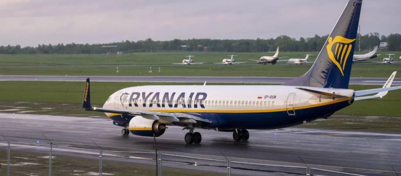 Αυτός είναι ο Έλληνας που αποβιβάστηκε στο Μινσκ μαζί με τους Λευκορώσους - Tι δηλώνει (βίντεο)